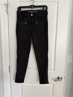 American Eagle Black Moto hi-rise jeggings